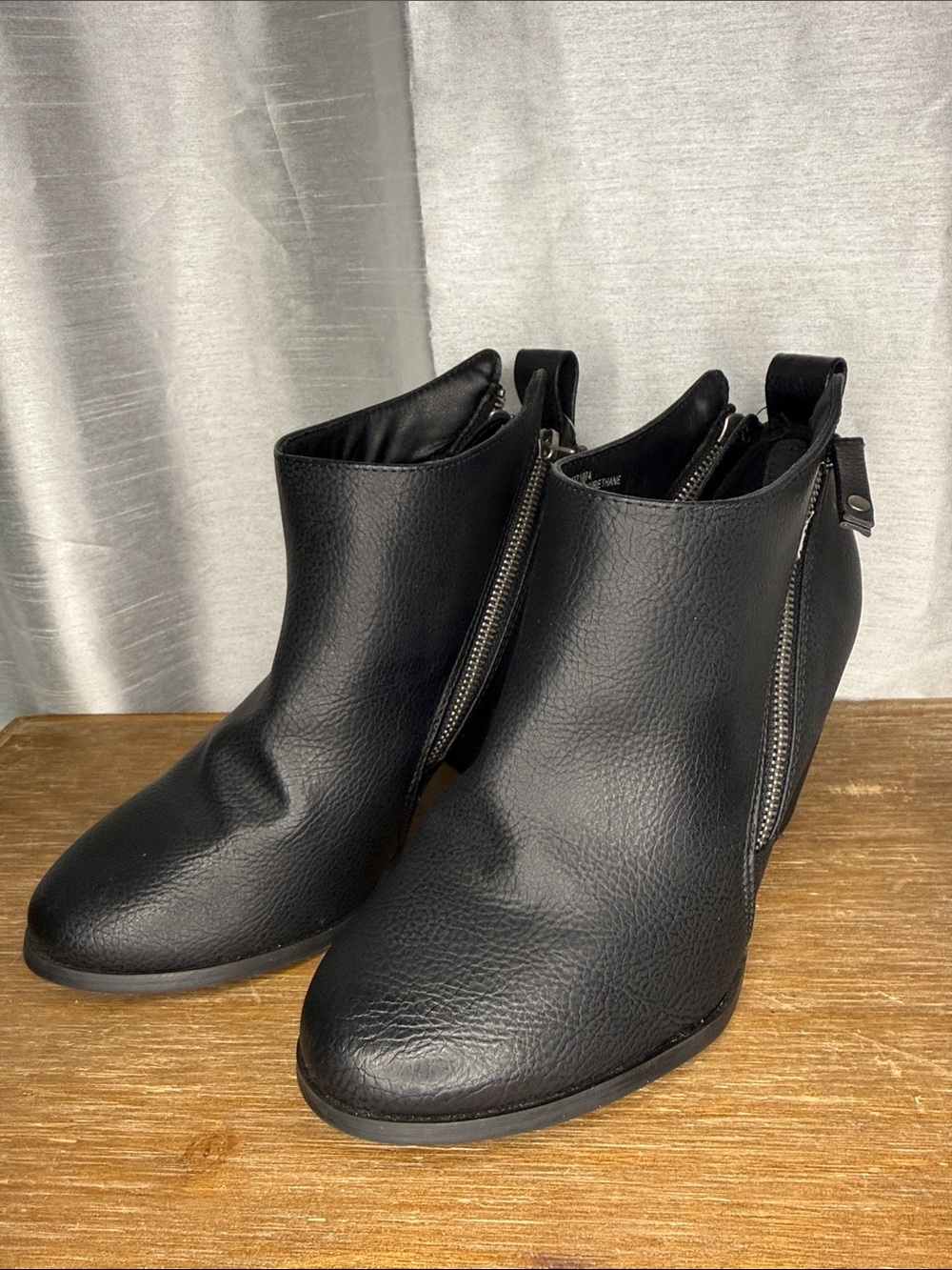 Torrid Side Zip 3” Block Heel Bootie Shoe Boot Black Women’s 8.5WW NWOT